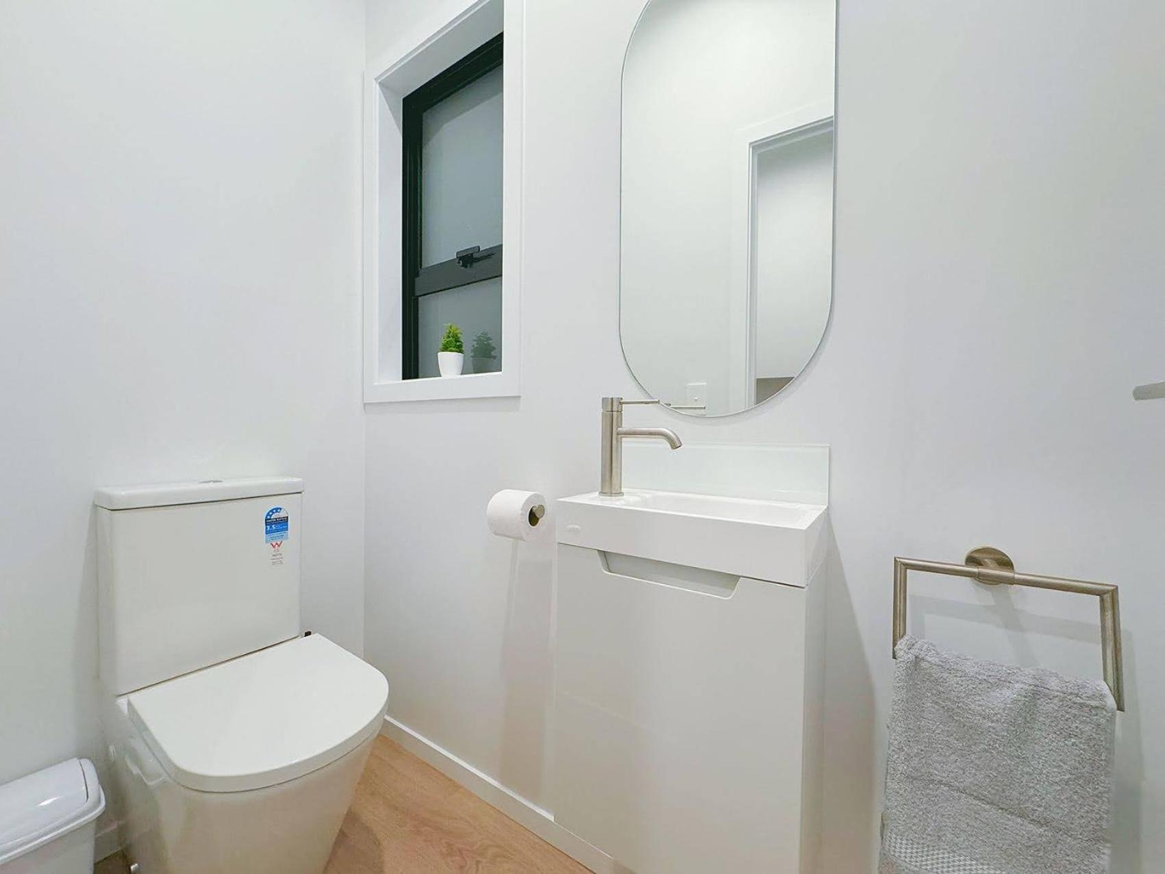 Modern & Stylish 3 Bedroom At Lowerhutt Лоуер-Гатт Екстер'єр фото